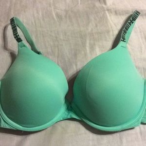 Pink Victoria’s Secret wear everywhere push-up bra